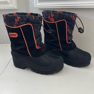 Sporto Frost II Boys' Waterproof Boots - size 12, used in great condition